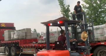 常州 黄金麻冰裂纹，地铺石装车