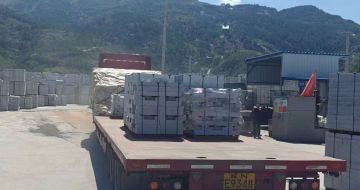 常州 芝麻白仿形路沿石，直形路沿石