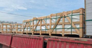 常州 芝麻白花岗岩地铺石出口专车-泰国游