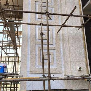 常州 黄金麻花岗岩别墅外墙干挂回纹造型效果