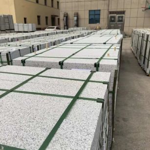 常州 白麻花岗岩5.0公分荔枝面地铺石