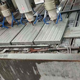 常州 芝麻白花岗岩荔枝面盲道雕刻