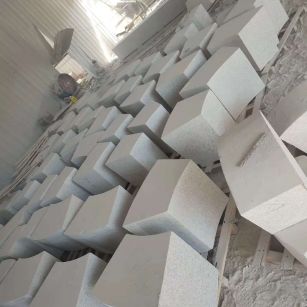 常州 白麻花岗岩异形坐凳