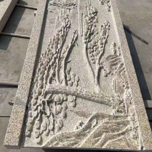 常州 黄金麻雕刻板浮雕迎客松