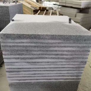 常州 芝麻白5公分火烧地铺成品，900*400，规格可定制