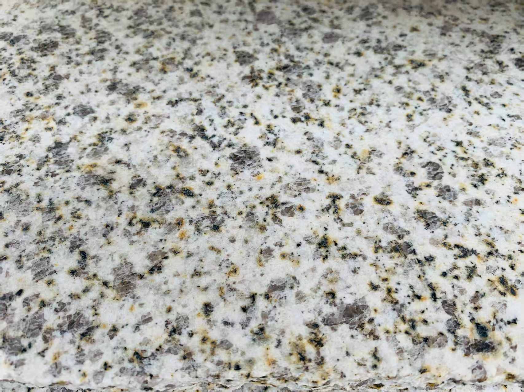 常州 黄金麻花岗岩石材浅黄光面