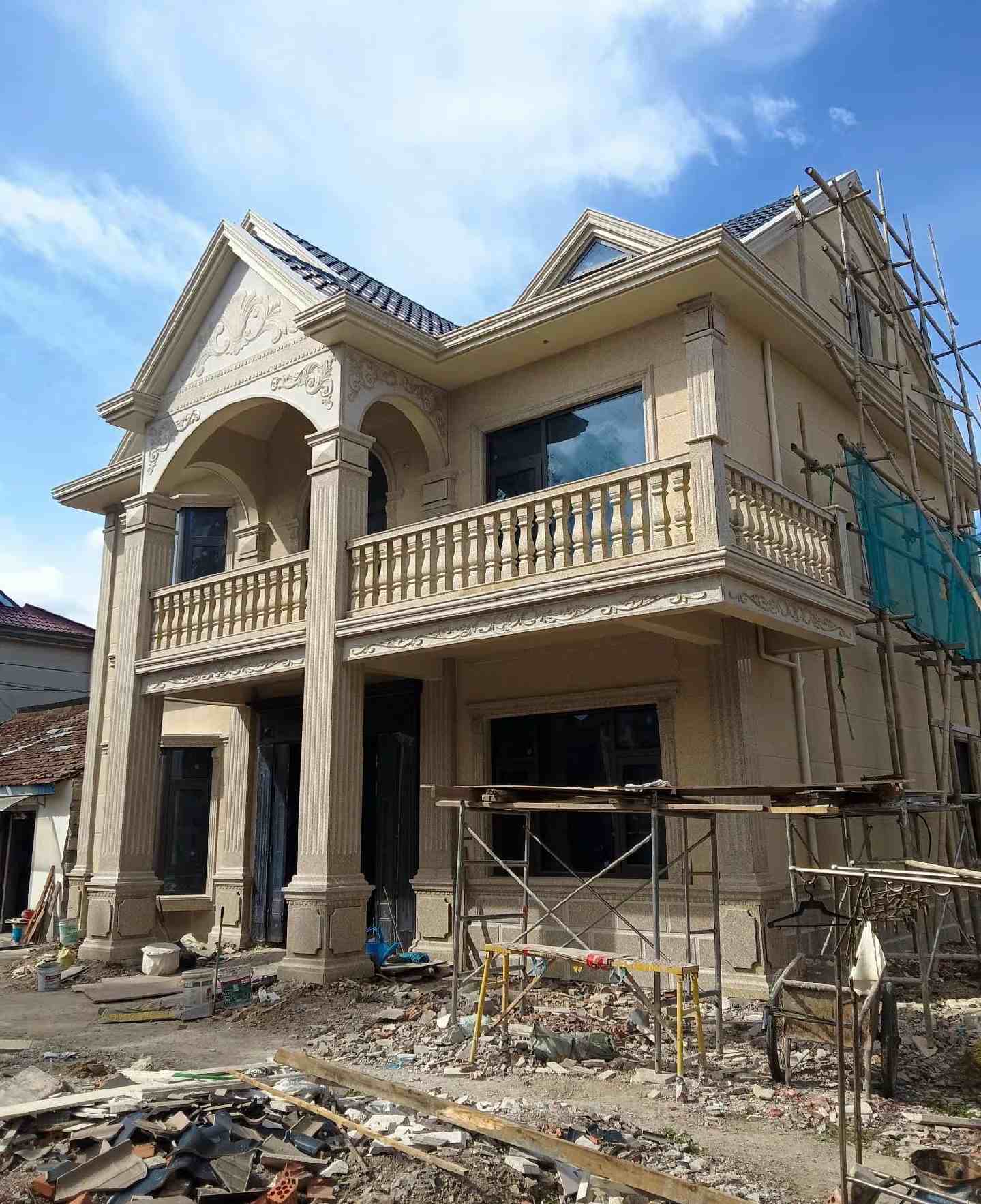 常州 黄金麻花岗岩石材私人别墅雕花门楼柱阳台栏杆