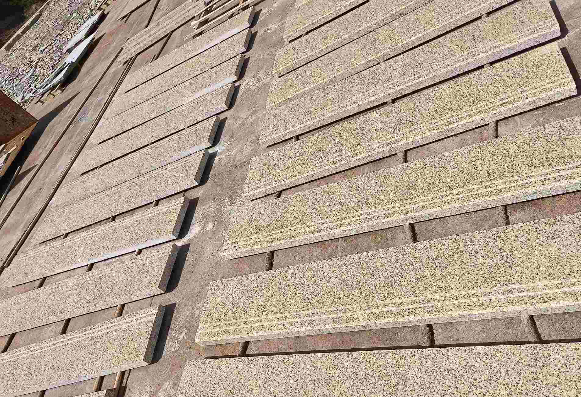 常州 黄金麻花岗岩光面楼梯踏步