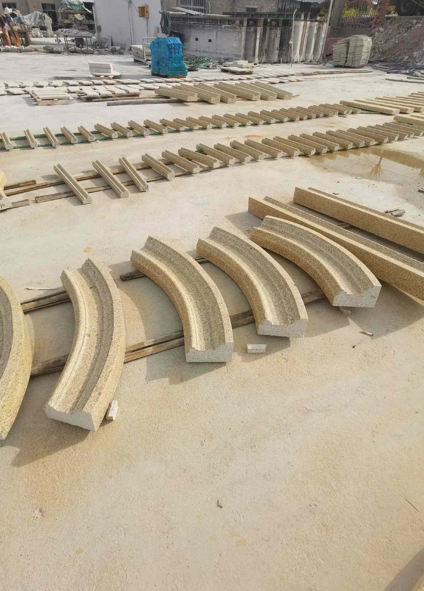 常州 黄金麻花岗岩别墅线条