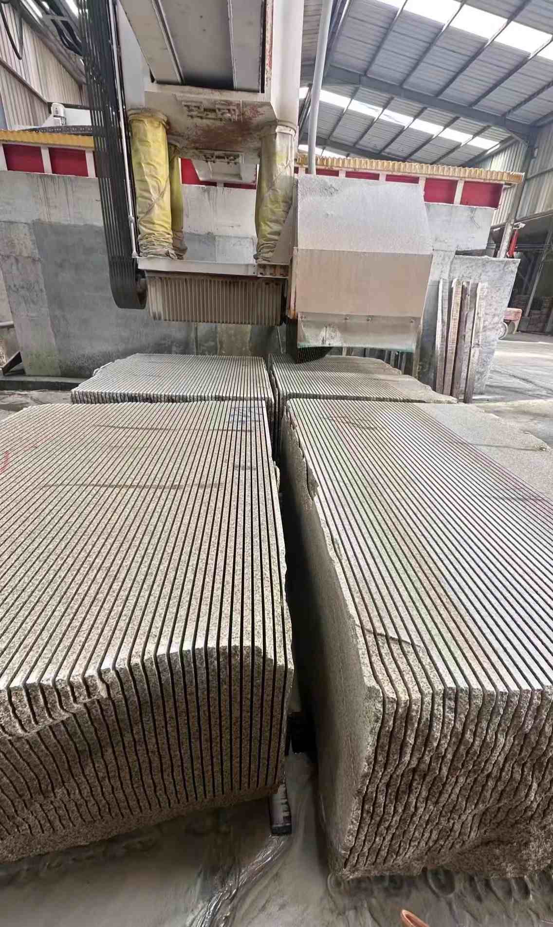 常州 车间生产日常，黄金麻白麻花岗岩