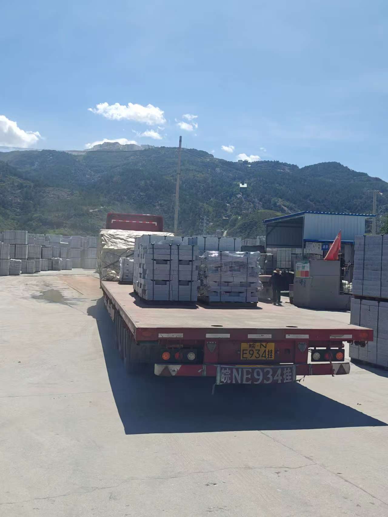 常州 芝麻白仿形路沿石，直形路沿石