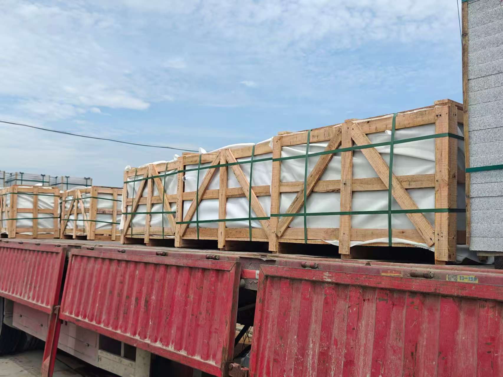 常州 芝麻白花岗岩地铺石出口专车-泰国游