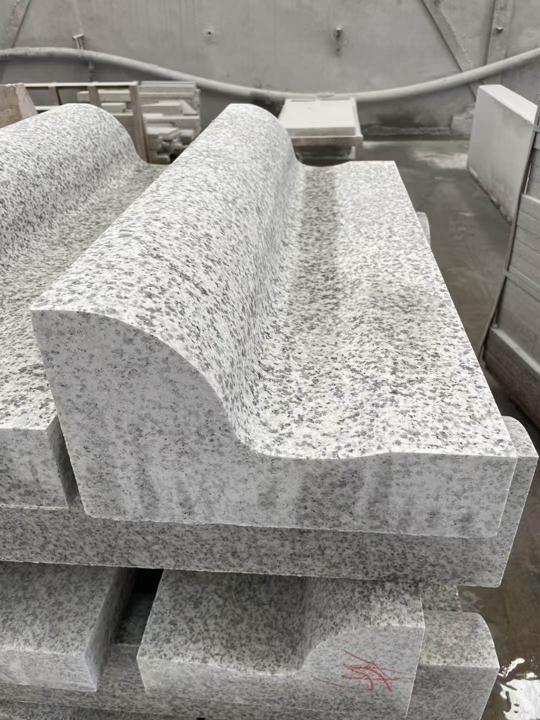 常州 白麻花岗岩S型路沿石，路侧石，马路牙子等