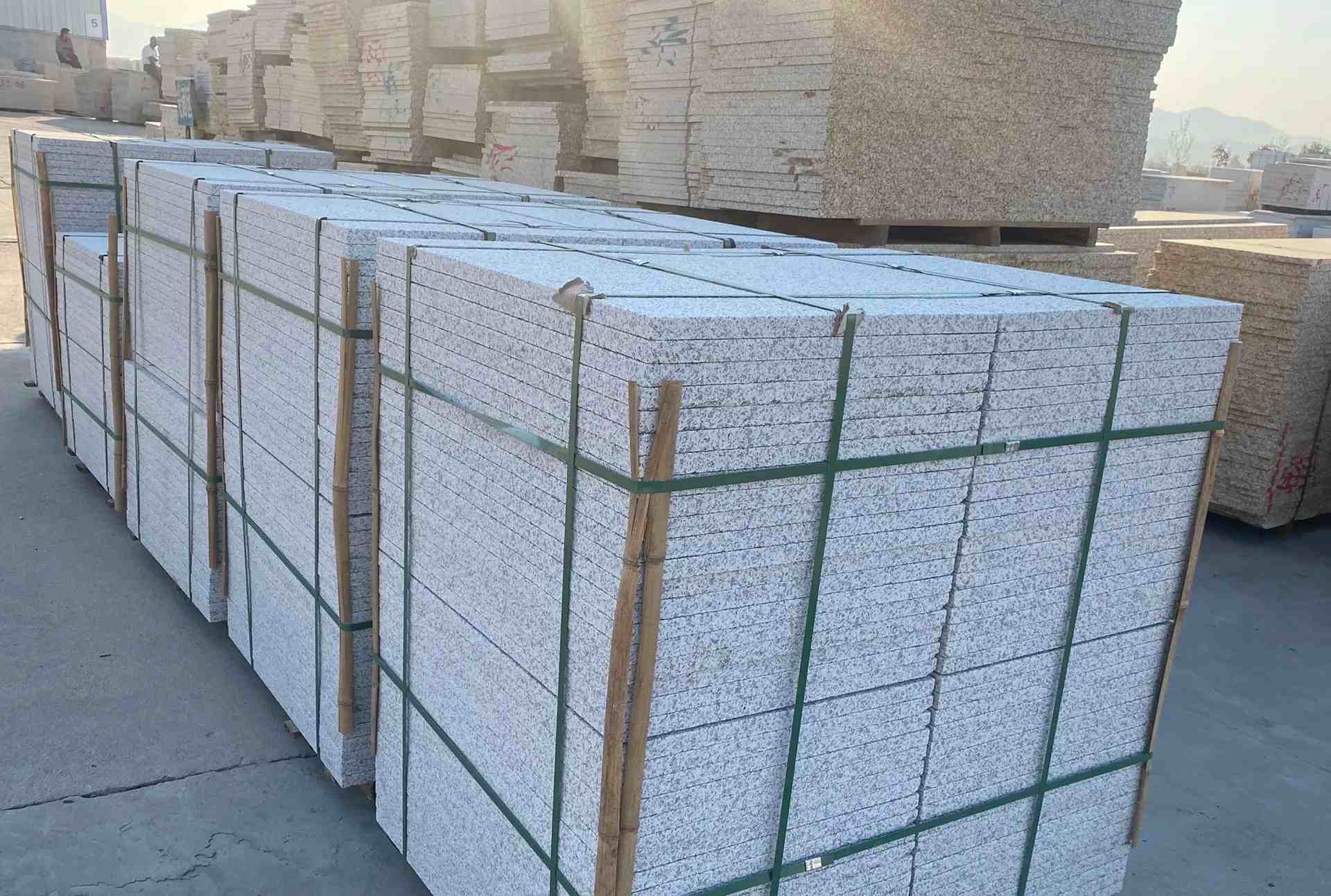 常州 白麻花岗岩荔枝面地铺石