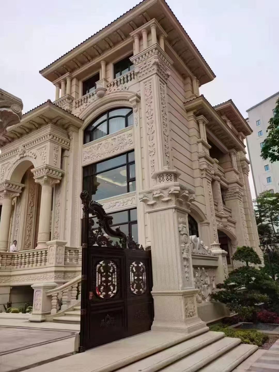 常州 黄金麻花岗岩别墅外墙干挂效果展示