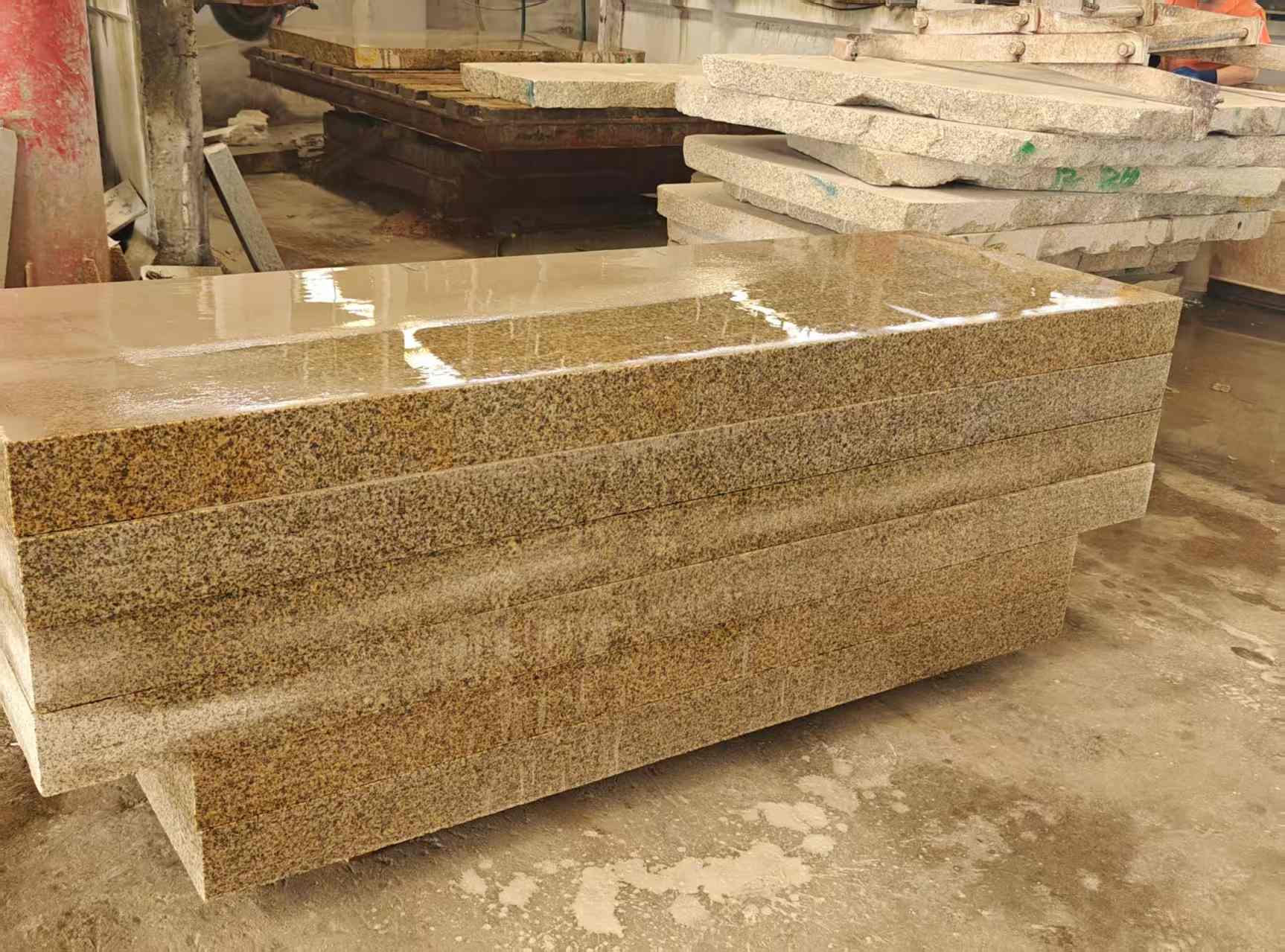 常州 黄金麻栏杆料半成品加工中